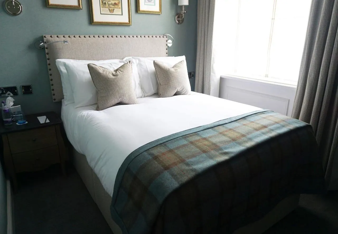 *****  The Beverley Arms Hotel Великобритания